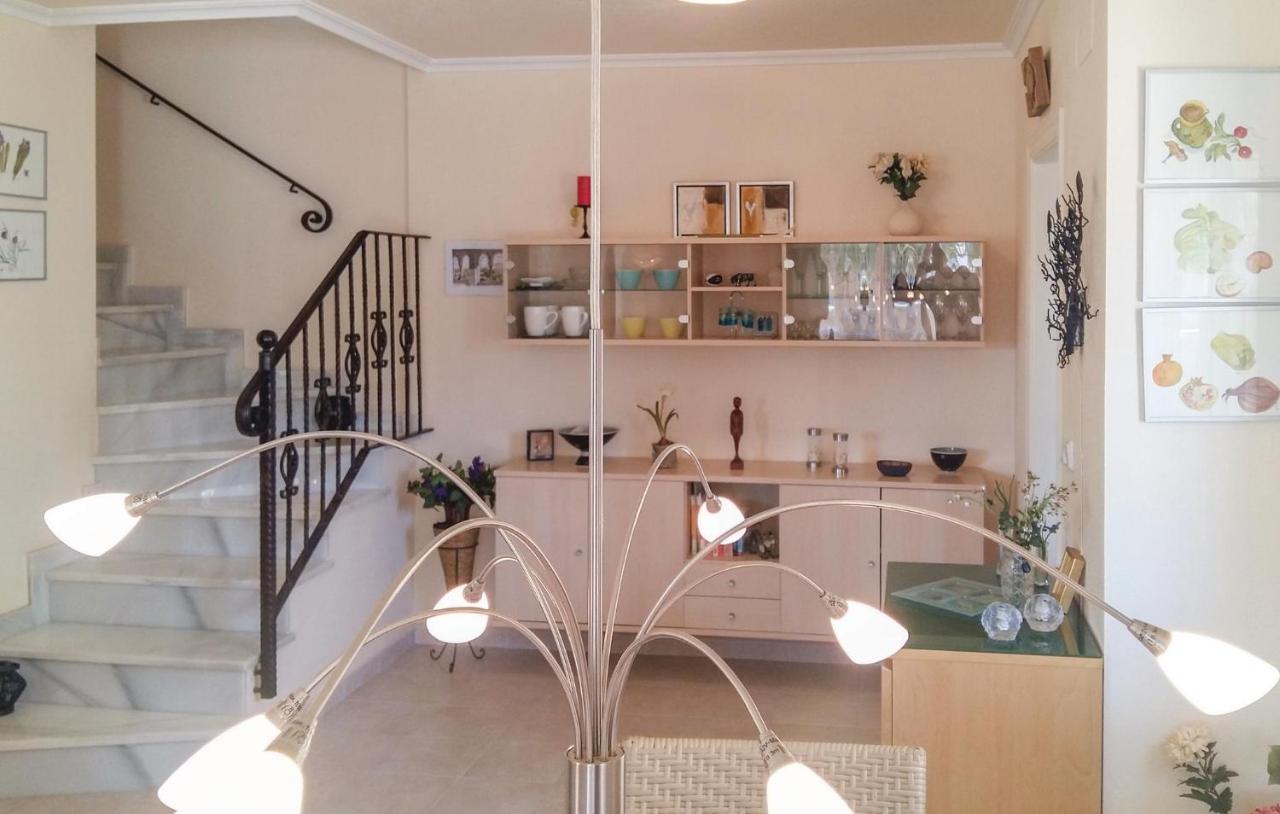 Cozy Home In Orihuela Costa With Kitchen Dehesa de Campoamor  Екстериор снимка