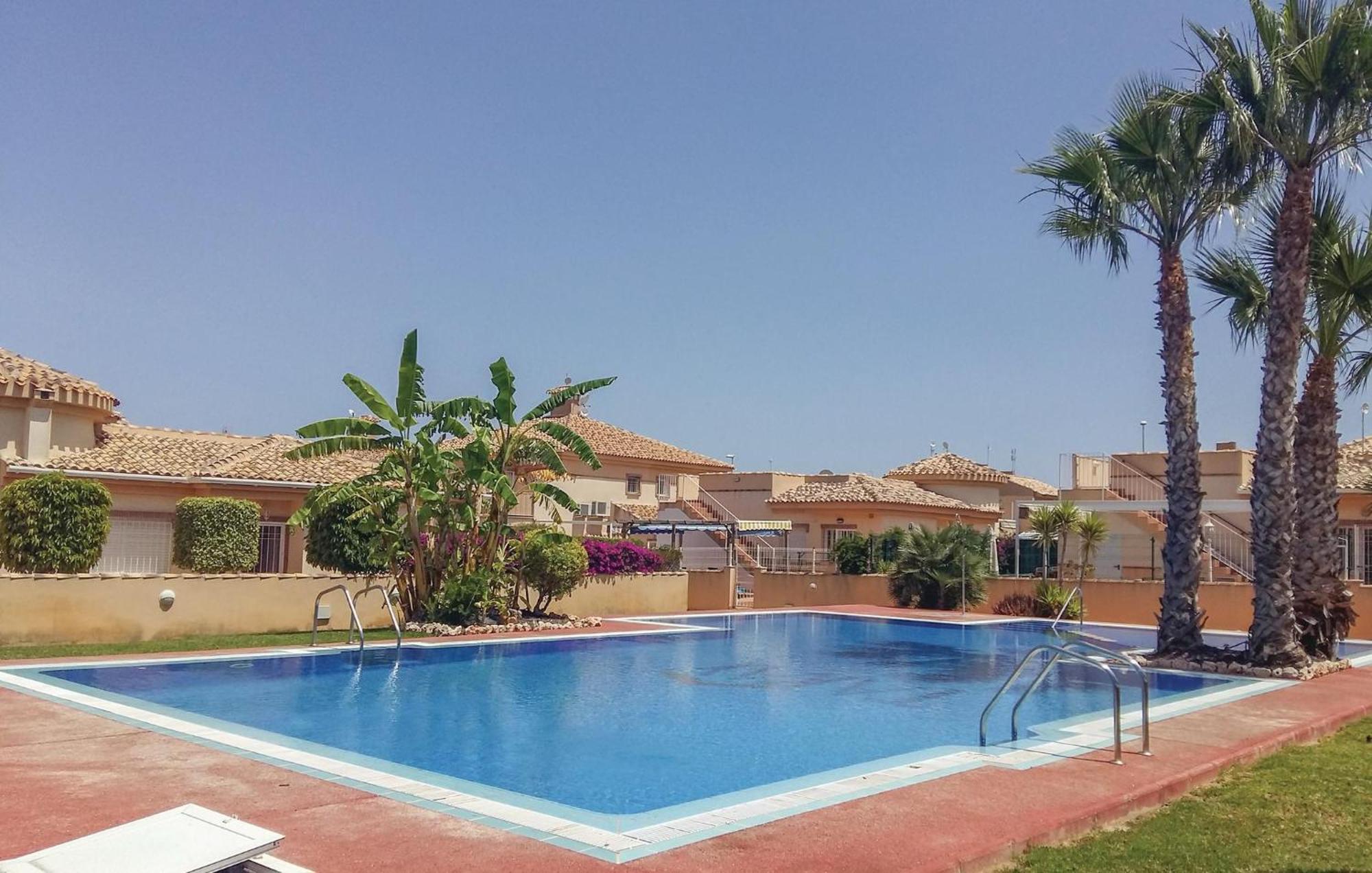 Cozy Home In Orihuela Costa With Kitchen Dehesa de Campoamor  Екстериор снимка