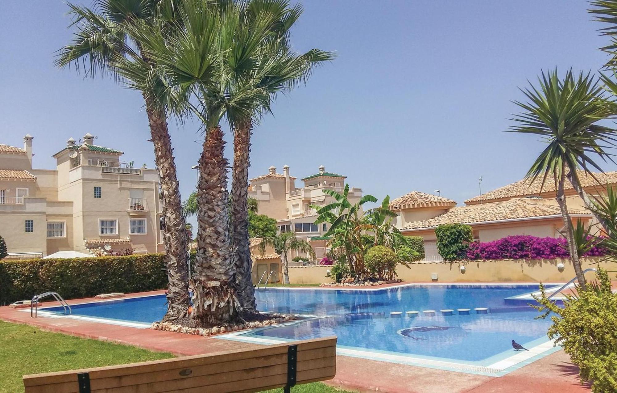 Cozy Home In Orihuela Costa With Kitchen Dehesa de Campoamor  Екстериор снимка