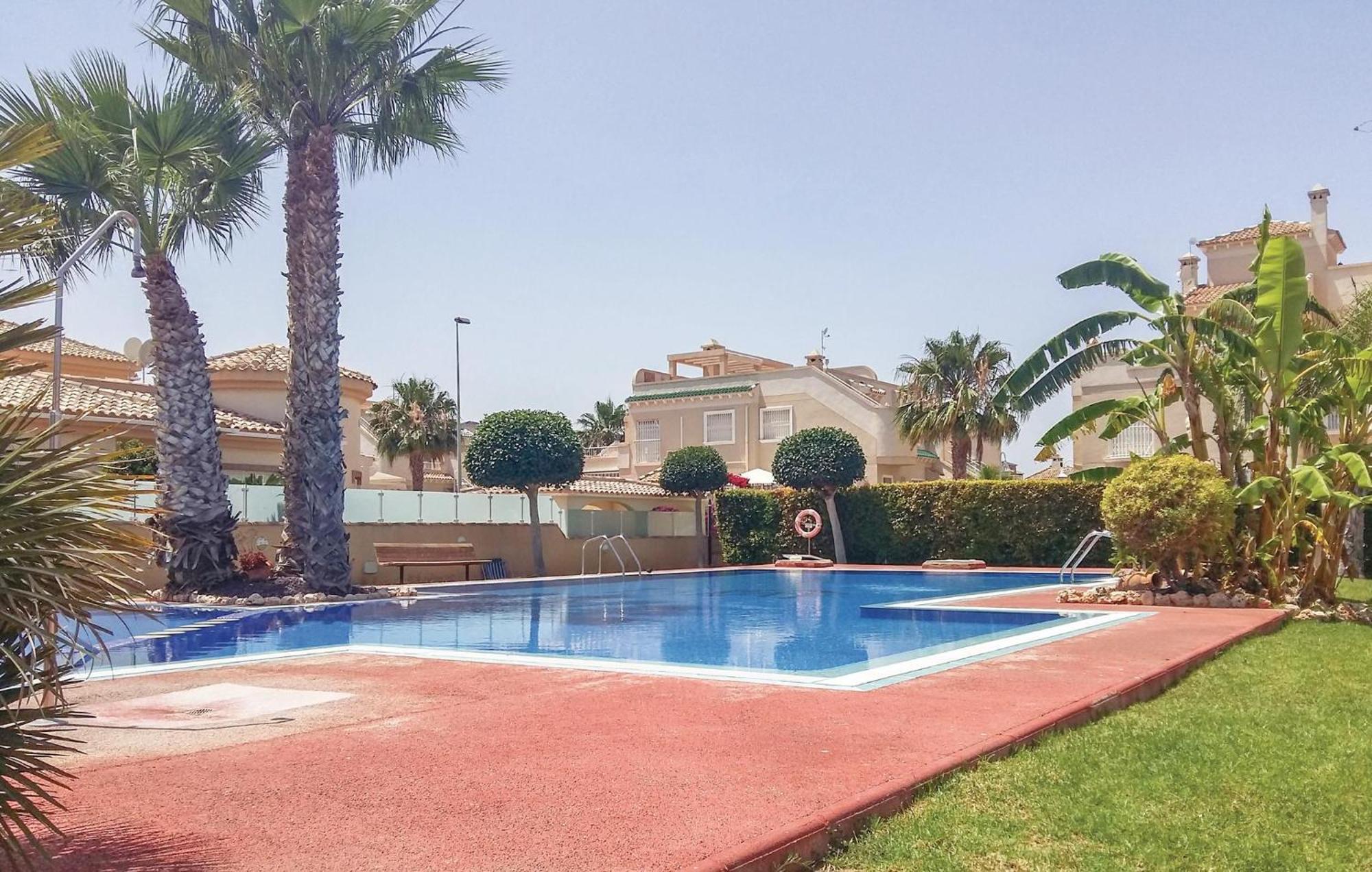 Cozy Home In Orihuela Costa With Kitchen Dehesa de Campoamor  Екстериор снимка